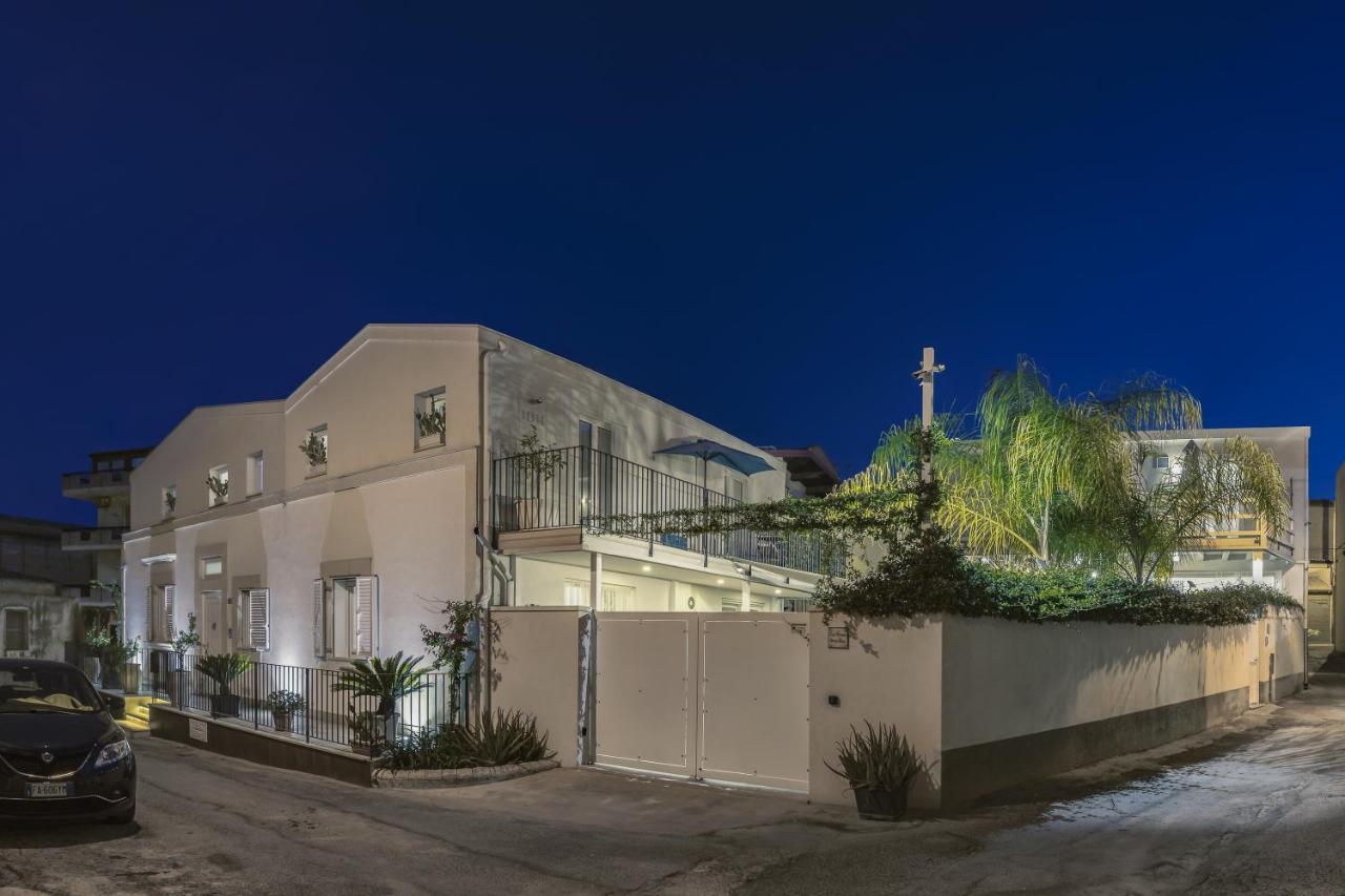 Casa Vacanze "Oceano Mare" Pozzallo Luaran gambar