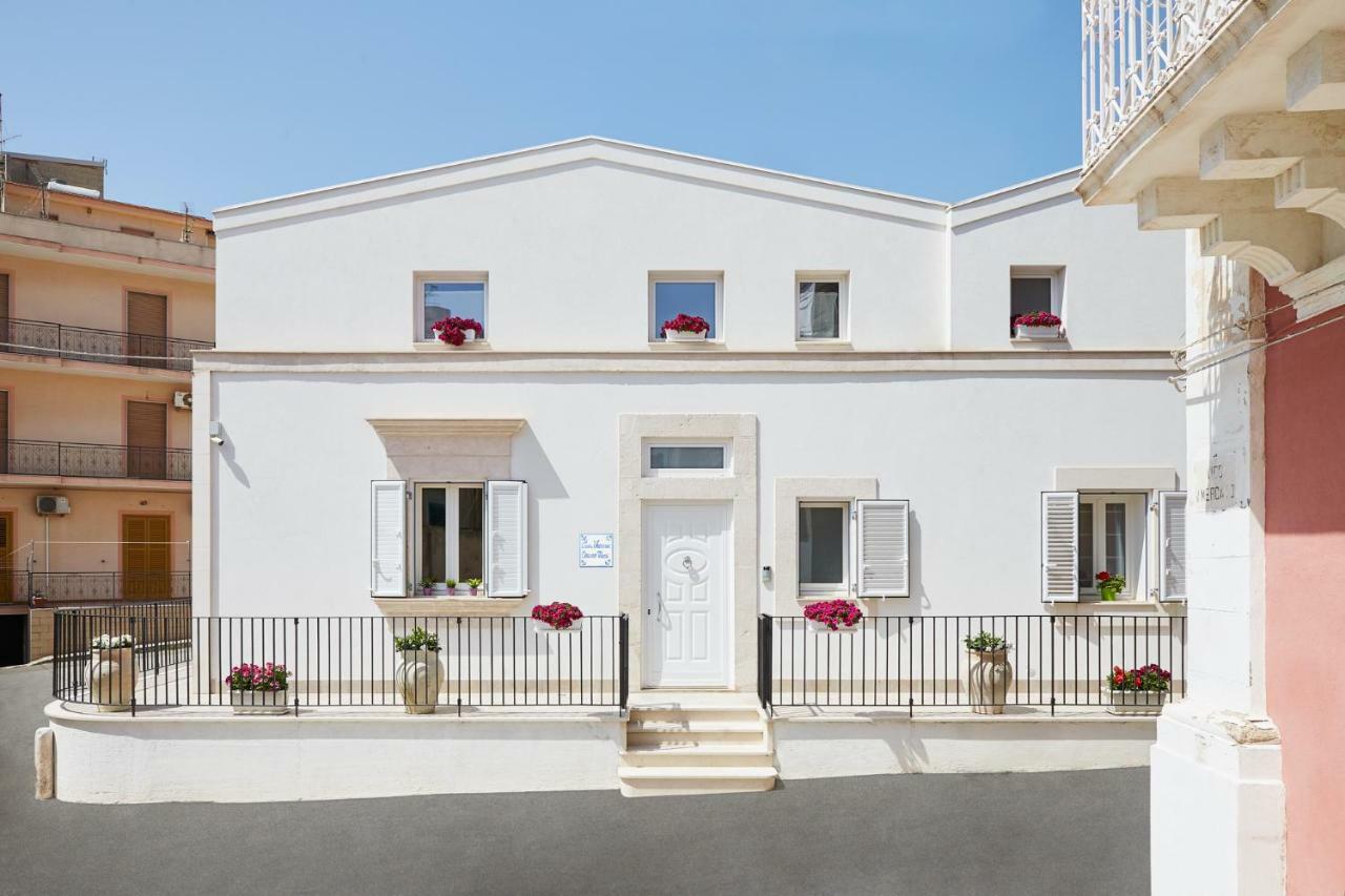 Casa Vacanze "Oceano Mare" Pozzallo Luaran gambar